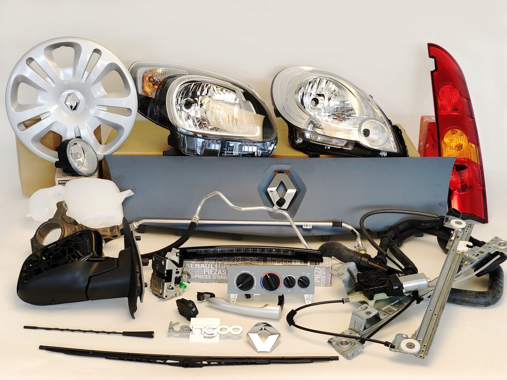 ルノー純正パーツ